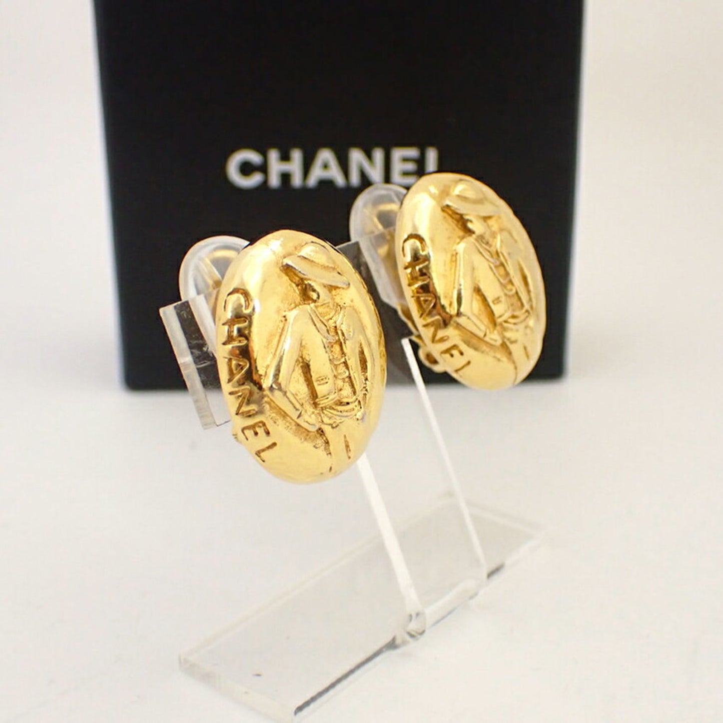 CHANEL Mademoiselle Gold-Plated Earrings j92-13