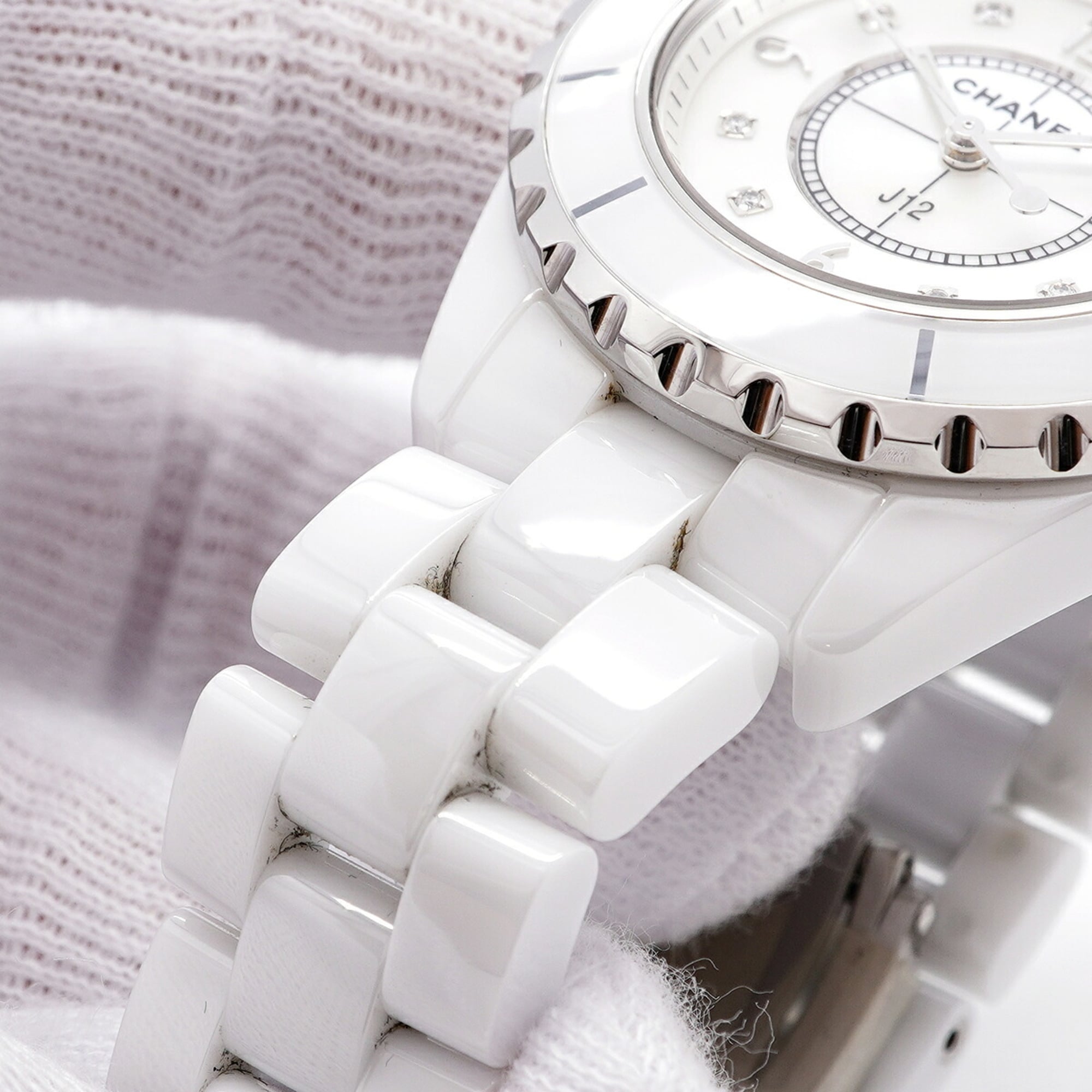 Chanel J12 8P Diamond H2422 White Dial Women's Watch — Good