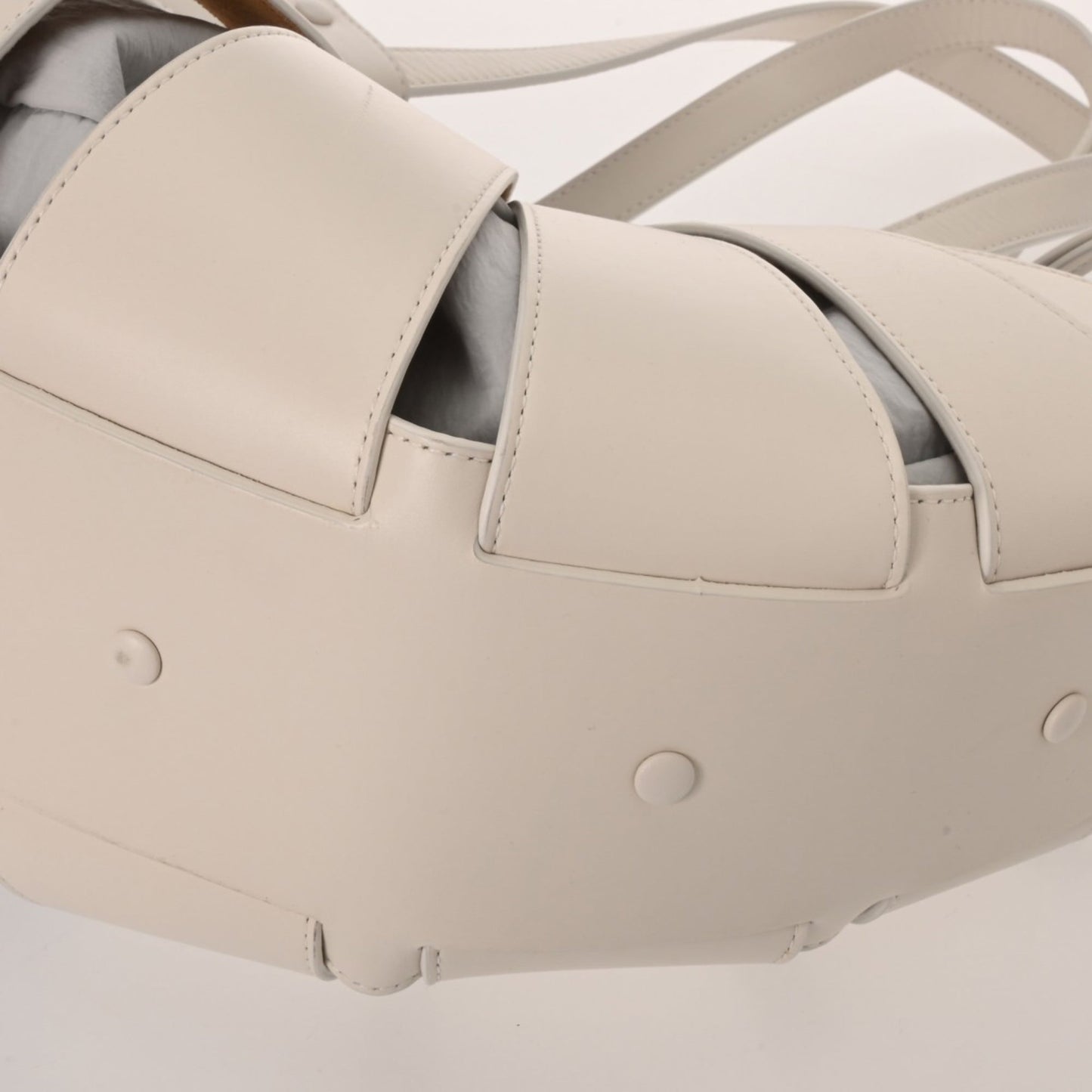 BOTTEGA VENETA The Shell White Women's Leather Handbag, A Rank, Pre-owned, Ginzo