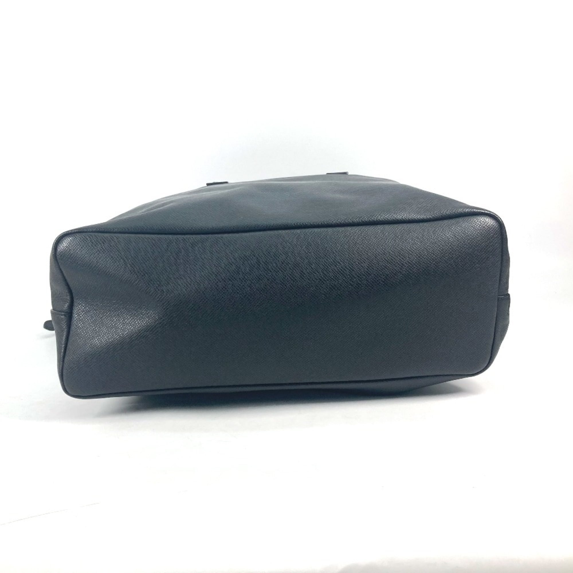 LOUIS VUITTON M31009 Taiga Cabalite Shoulder Bag with Pouch, Leather, Men's, Black — Like New