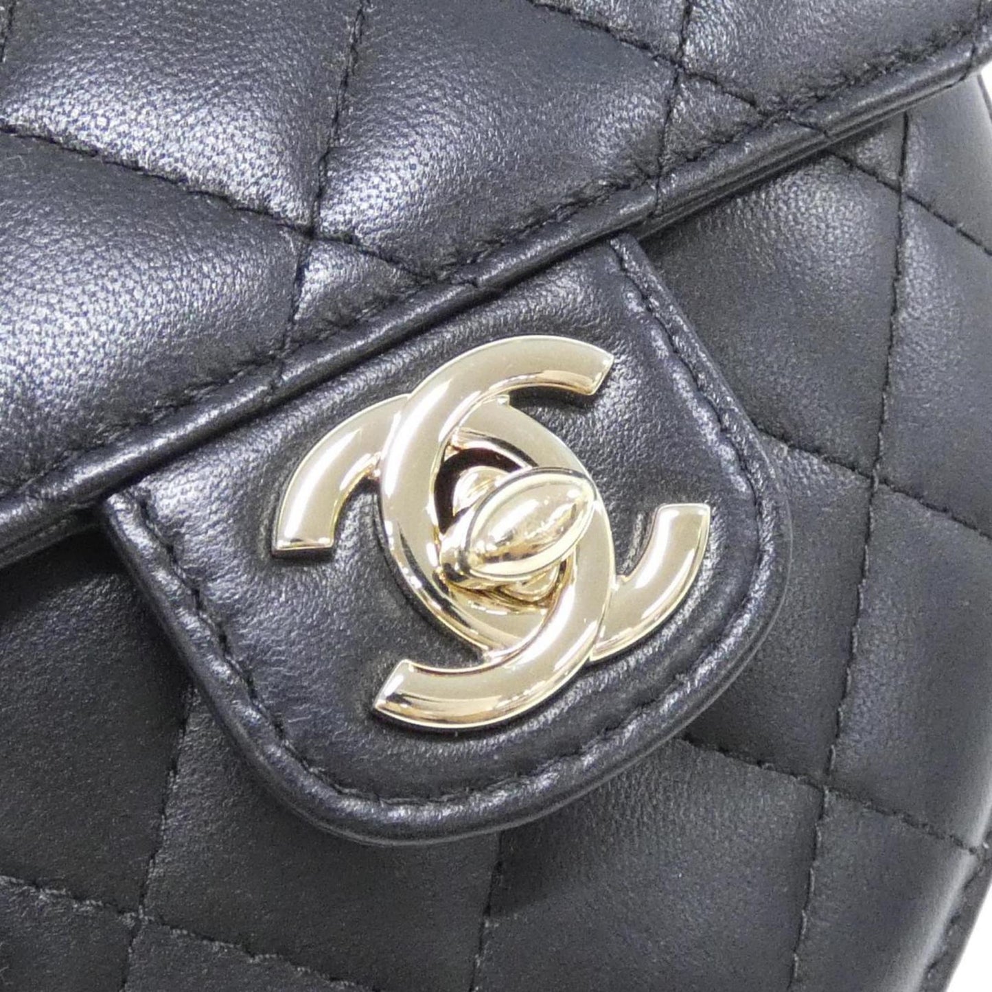 Chanel AP2784 Shoulder Bag