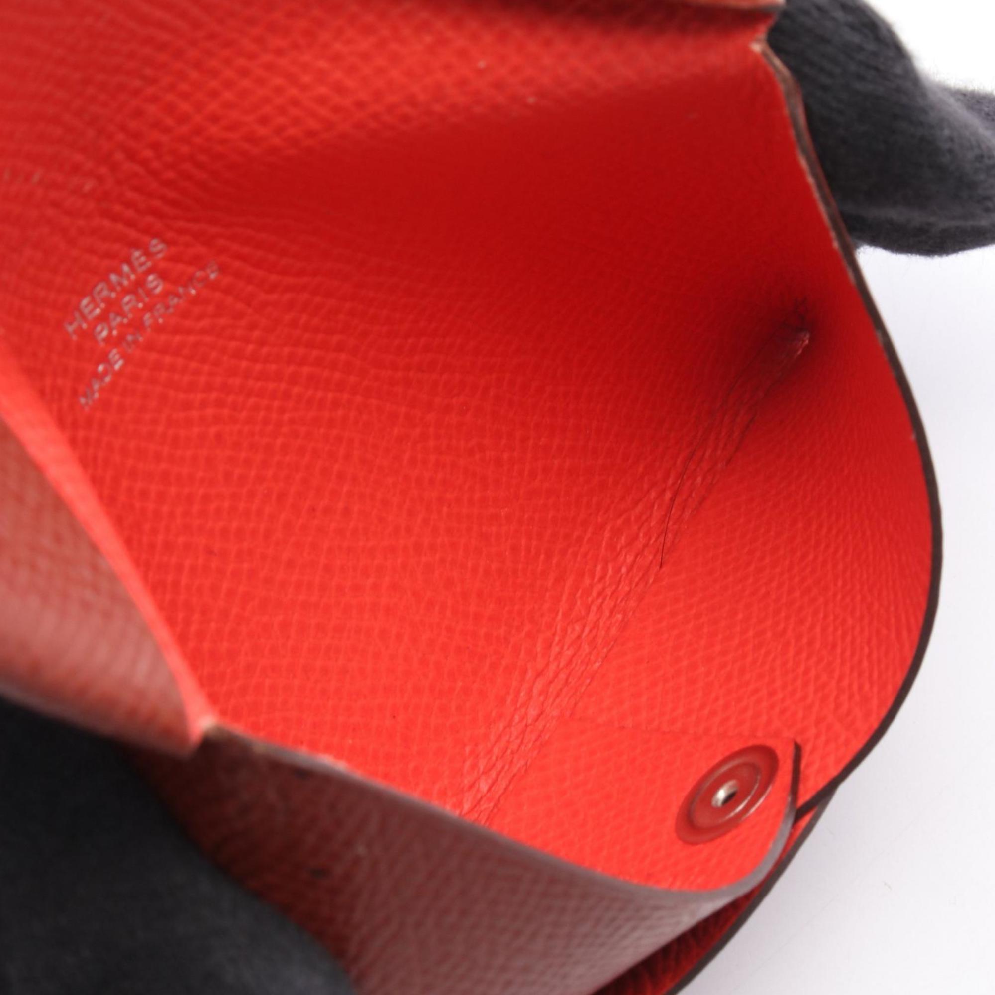 Hermes Hermès Calvi Verso wallet with coin purse, made of calfskin leather (cowhide), in Bordeaux.