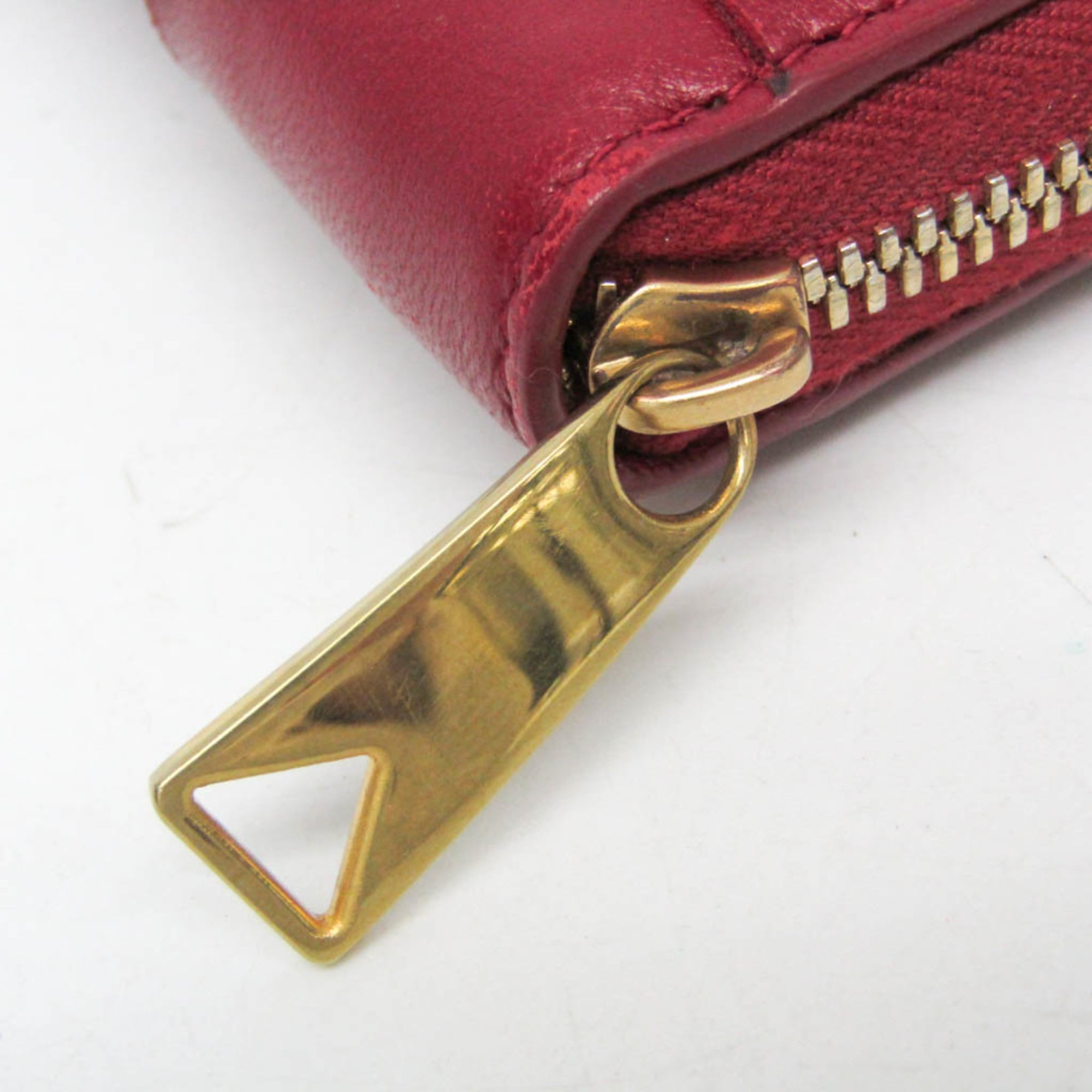 Bottega Veneta Cassette Round Zipper Women,Men Leather Bill Wallet (bi-fold) Red Color