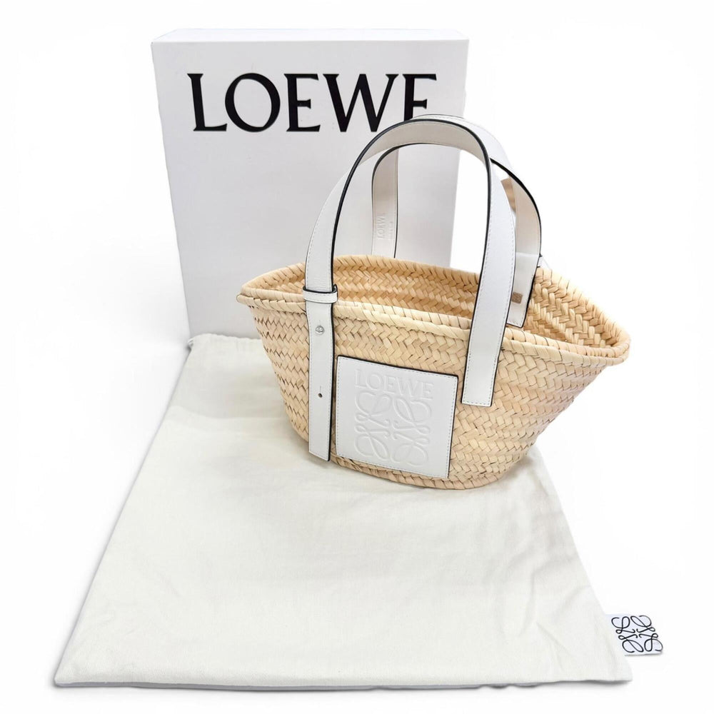 LOEWE A223S93X04 Basket Bag Small Palm Leaf Leather Anagram Handbag Natural White Made in Spain Women's Comes with Box and Dust — Like New