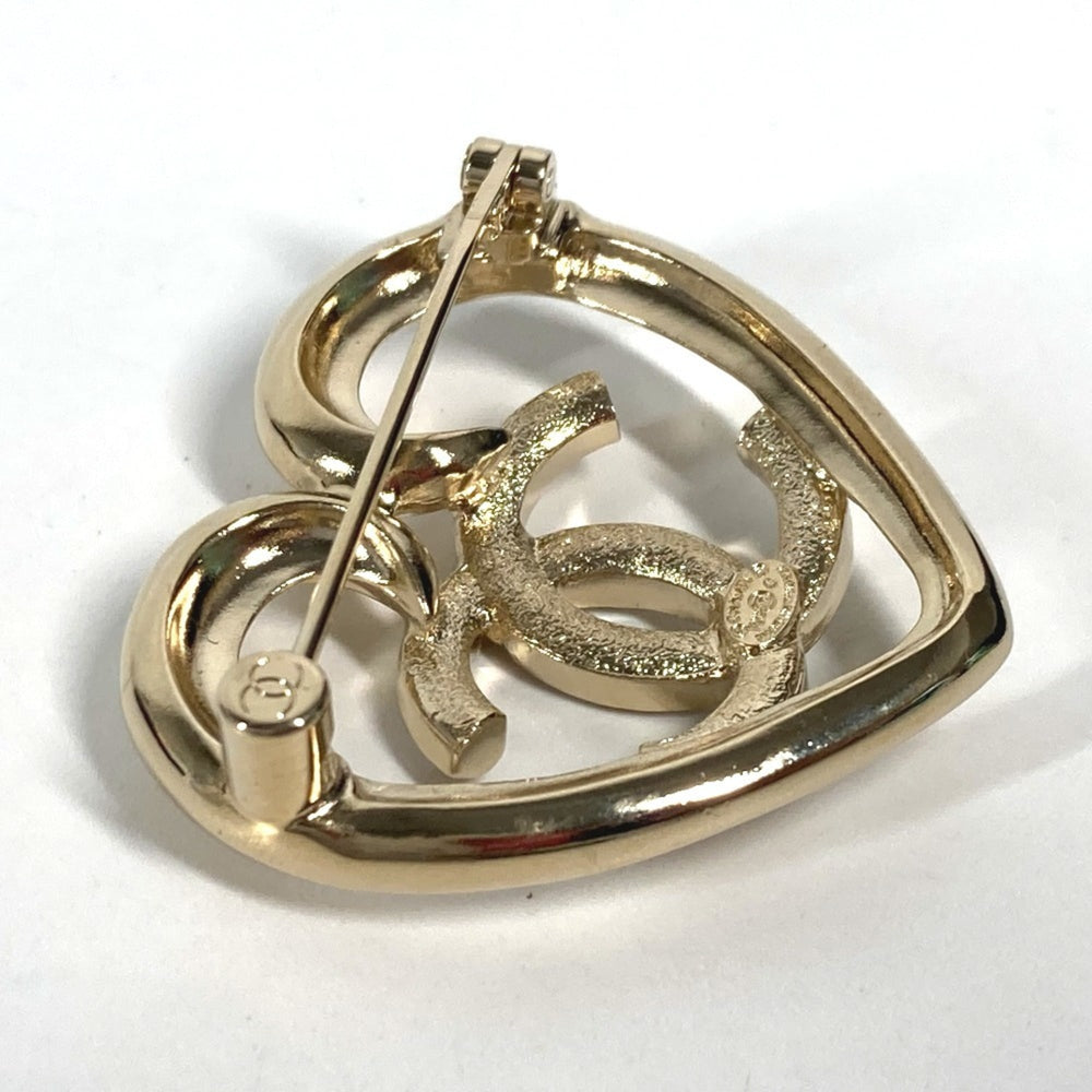 CHANEL P23C CC Coco Mark Heart Rhinestone Brooch Metal Women's Gold G-240725-34 — New - Store Return