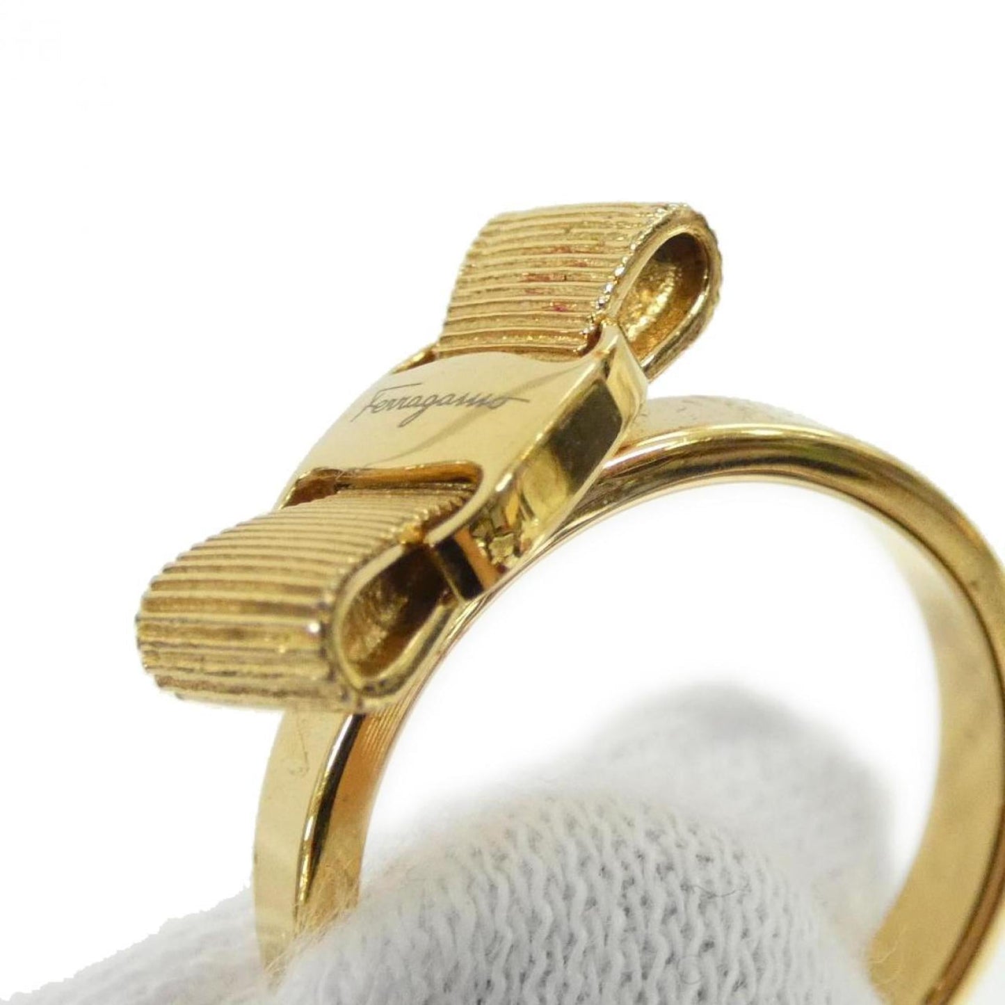 Salvatore Ferragamo 76 0545 Ring