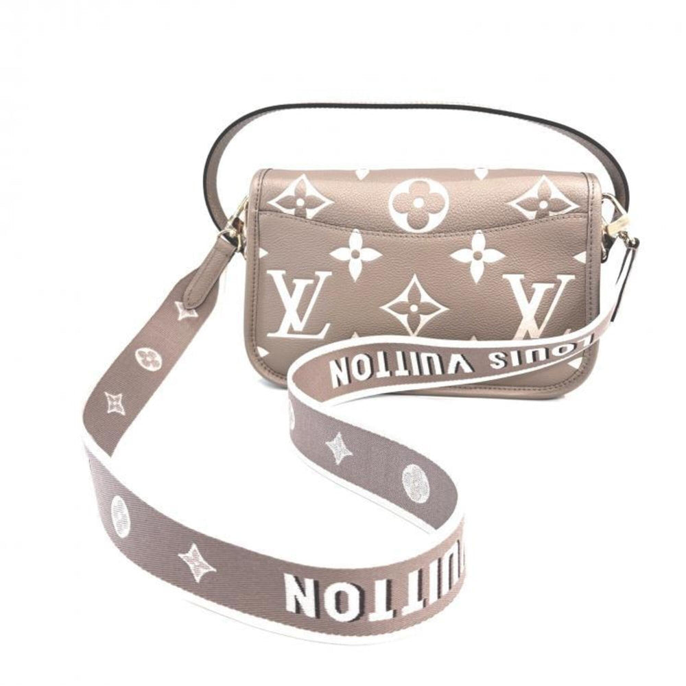 Louis Vuitton Diane Bicolor Empreinte M46583 Tourtrême Crème Shoulder Bag — Like New