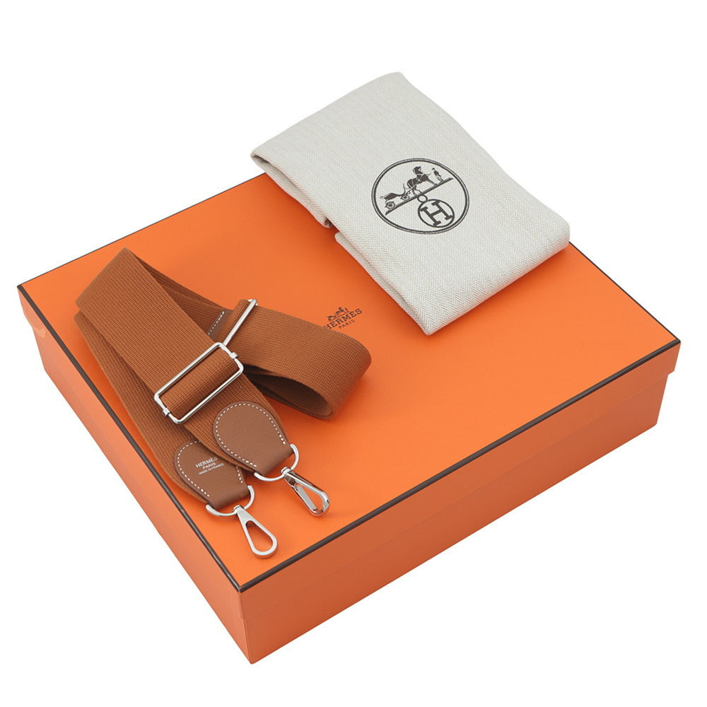 Hermes Evelyne 3 PM Shoulder Bag, Gold, Taurillon Clemence Leather, G Stamp. Evelyne, Handbag, Women's — Like New