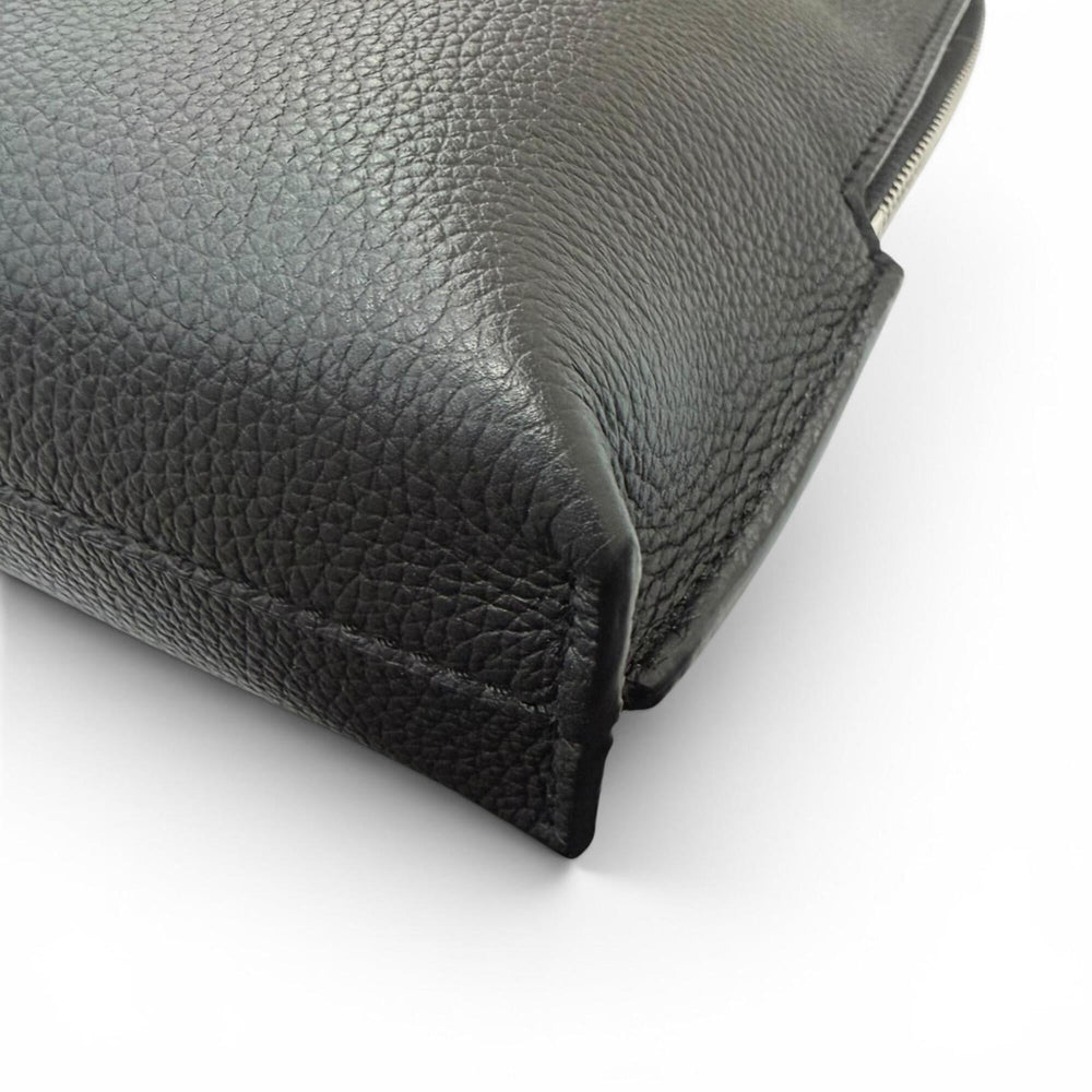 LOEWE C660Z81X01 Leather Anagram Embossed Logo L-Zip Pouch Second Bag Clutch Black Men's — Like New