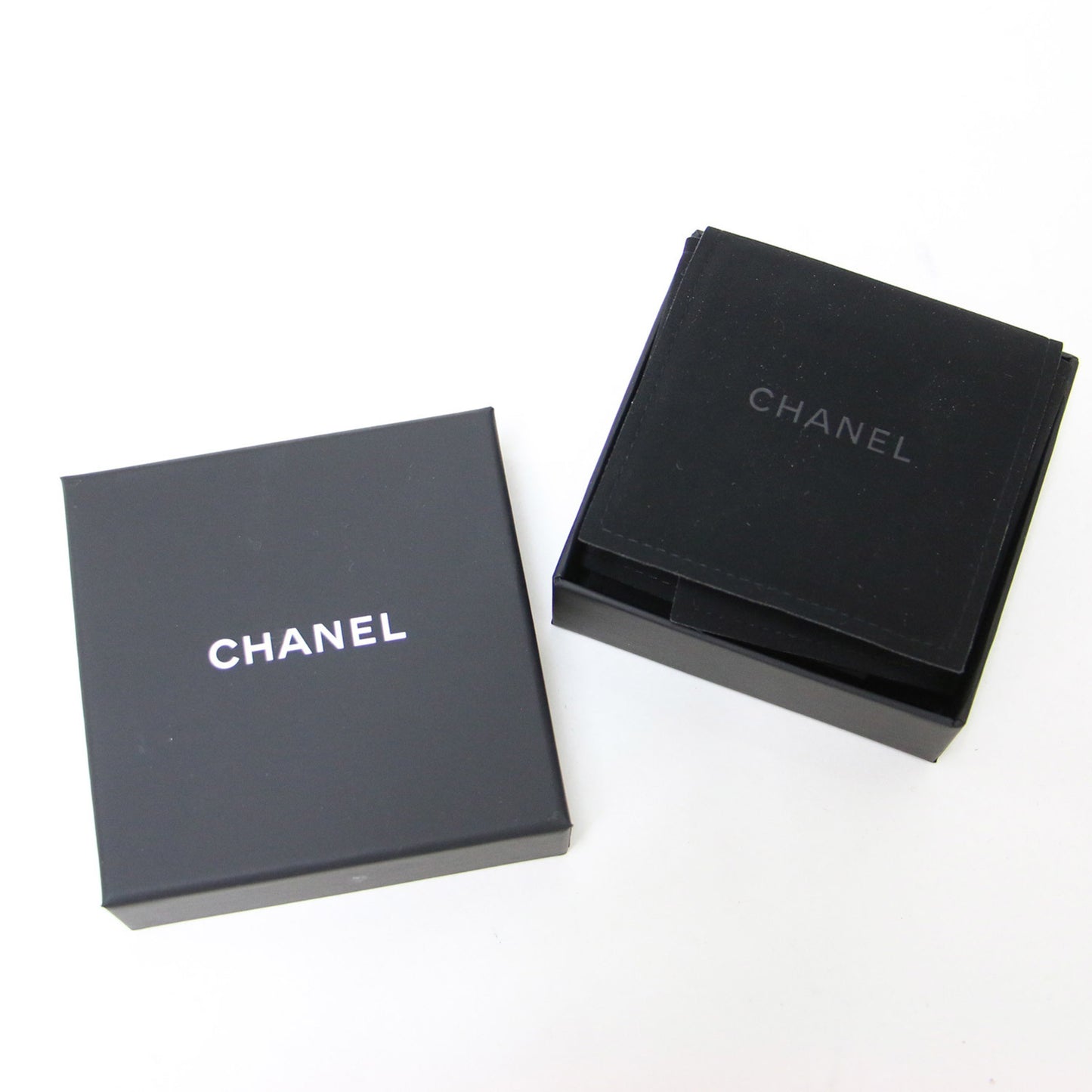 CHANEL Chanel Earrings Gold Heart Coco Mark Lace Metal Resin C24 K