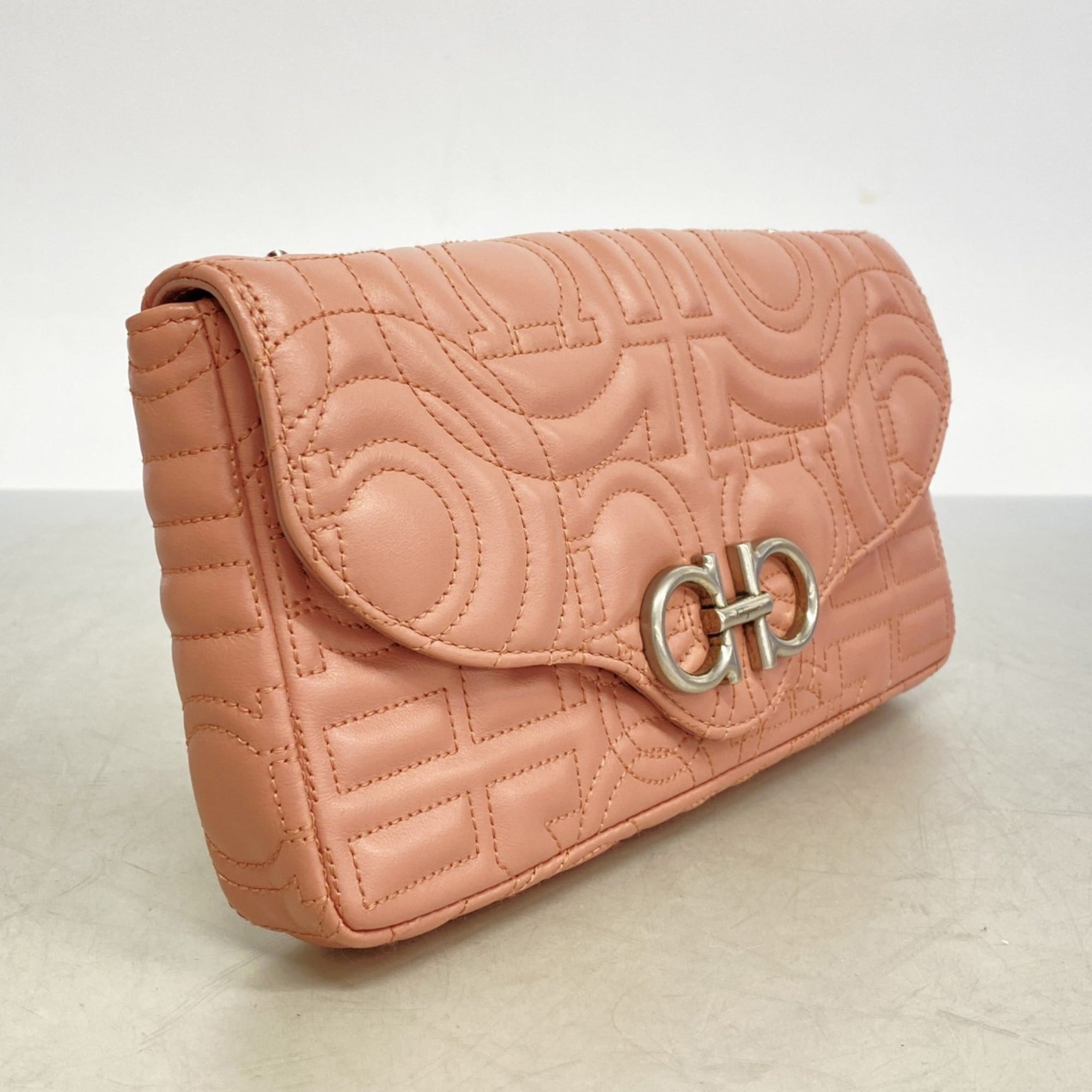 Salvatore Ferragamo Gancini shoulder bag in pink leather