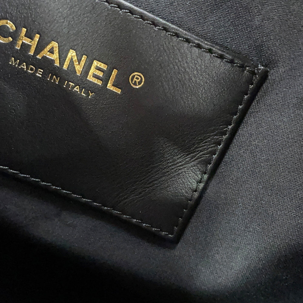 Chanel Chain Shoulder Bag CHANEL25 Medium Coco Mark Matelassé Caviar Skin AS5311 CHANEL Black Handbag Women's — Like New