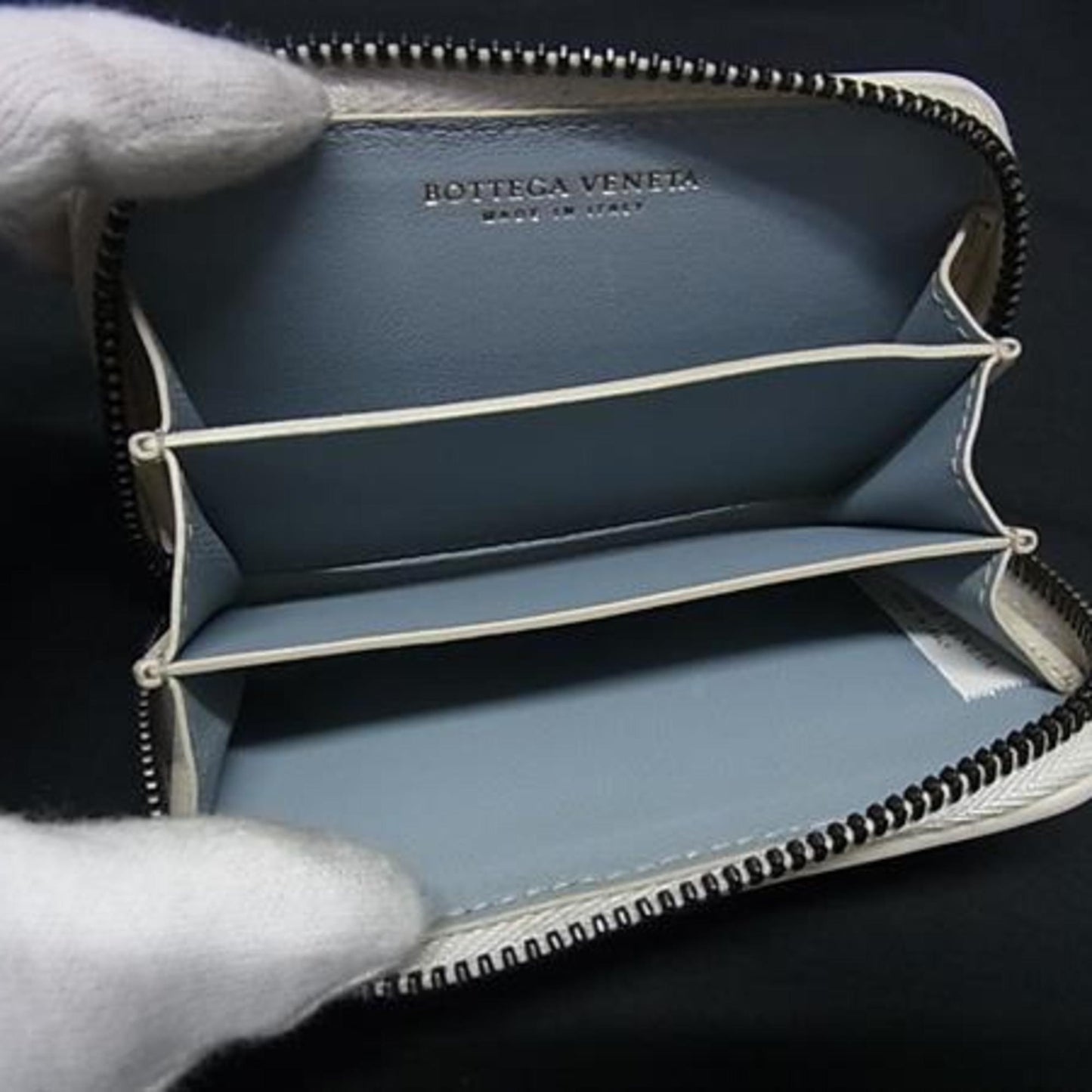 BOTTEGA VENETA Intrecciato Coin Purse 114075 Ivory Leather Round Wallet for Men and Women