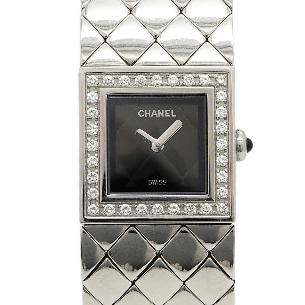 Chanel Matelassé Diamond H0489 Black Dial Women's Watch — Good