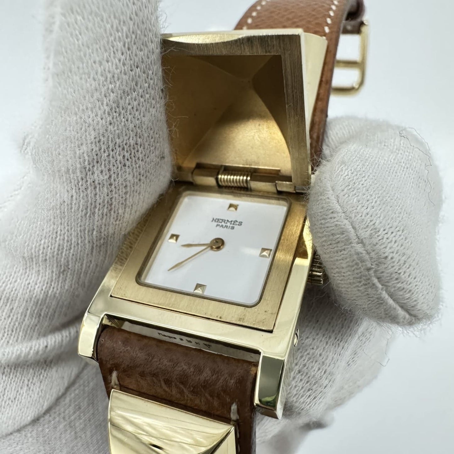 HERMES Medor ME1.201 Quartz Watch with Gold and Brown Bracelet for Men Women