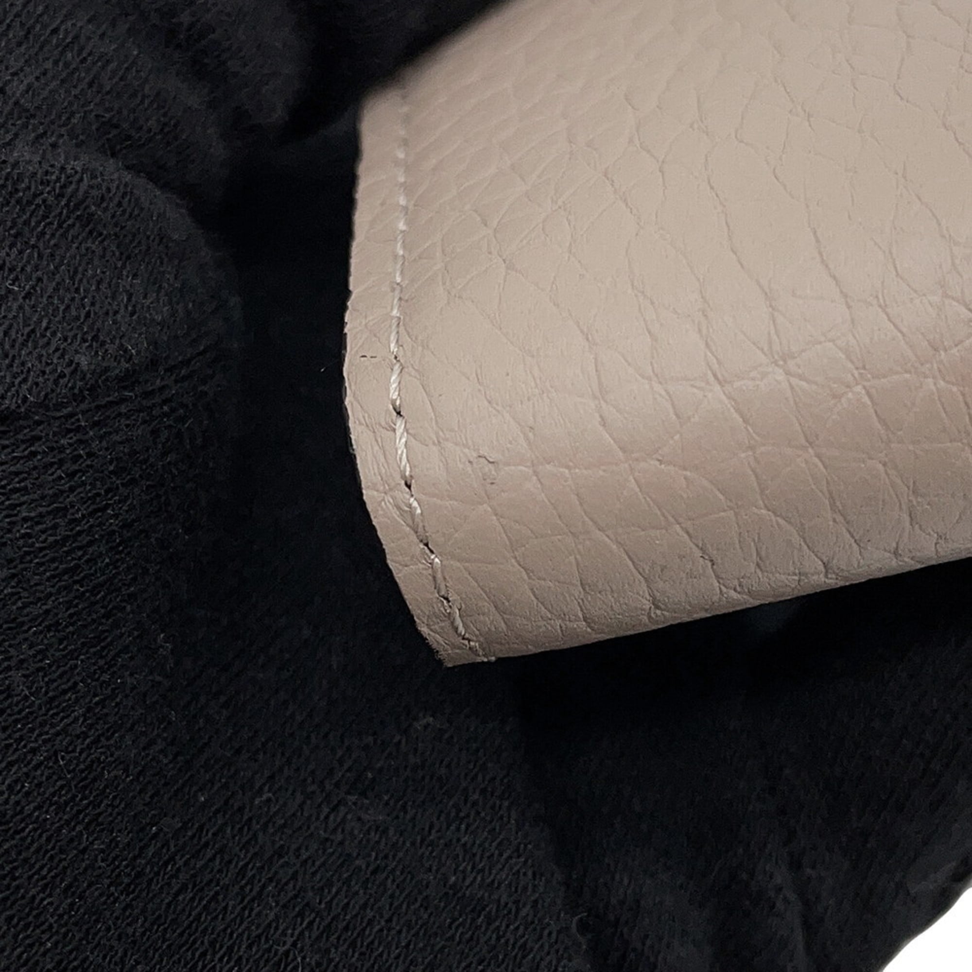 Louis Vuitton Tri-fold Wallet, Taurillon Leather, Portefeuille Capucines Compact, M62159