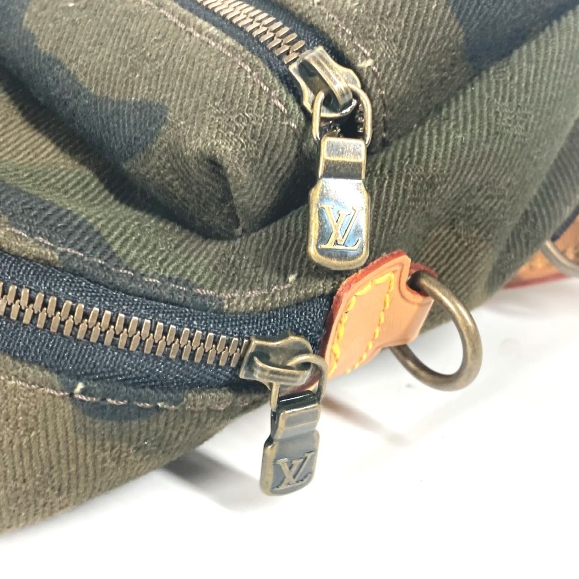 LOUIS VUITTON M44201 Supreme Collaboration Apollo Backpack Nano Bag Charm Rucksack Camouflage Keychain Canvas Men's Women's Green — Like New