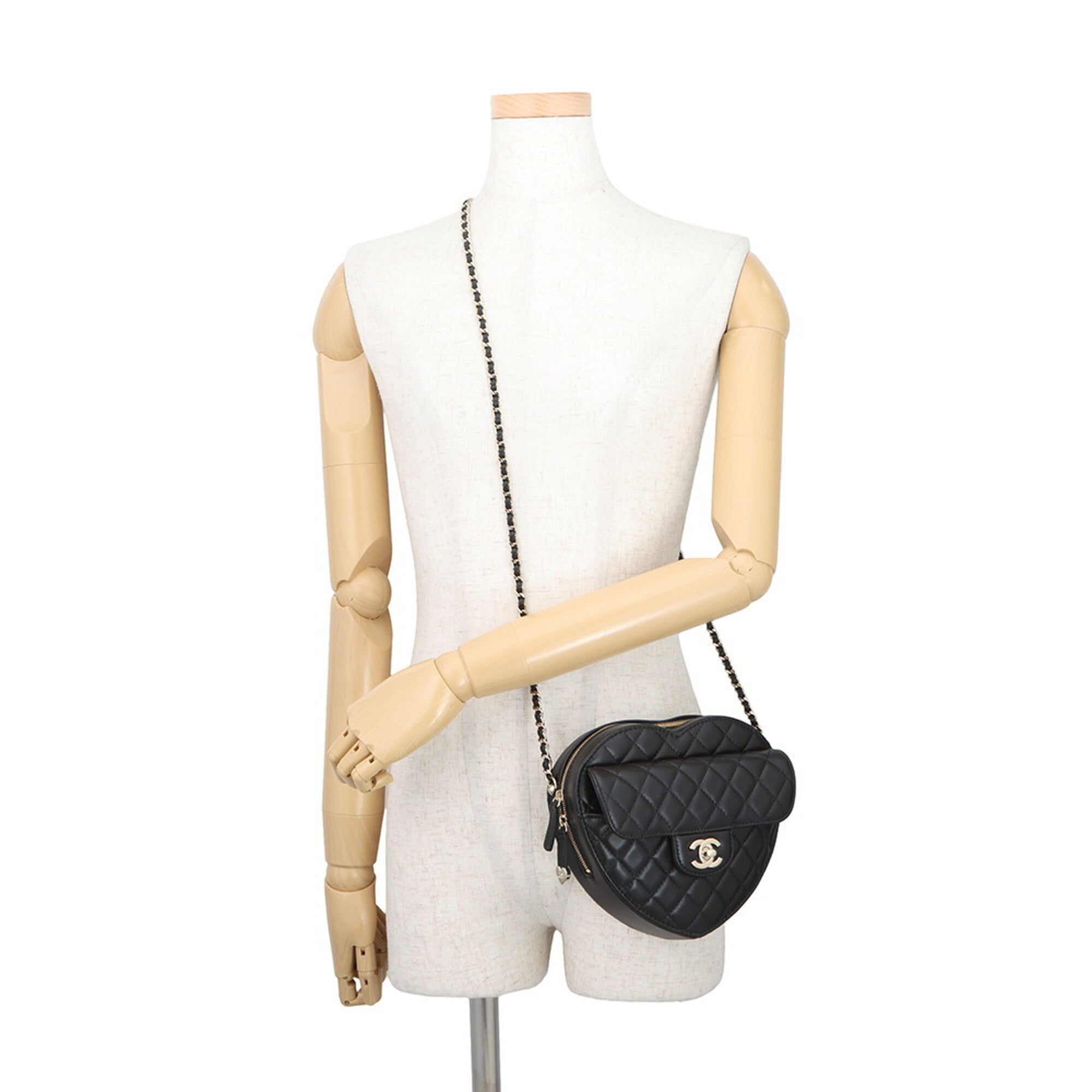 Chanel Chain Shoulder Bag Matelassé Coco Mark Heart Lambskin AS5764 CHANEL Black Handbag Women's — Like New