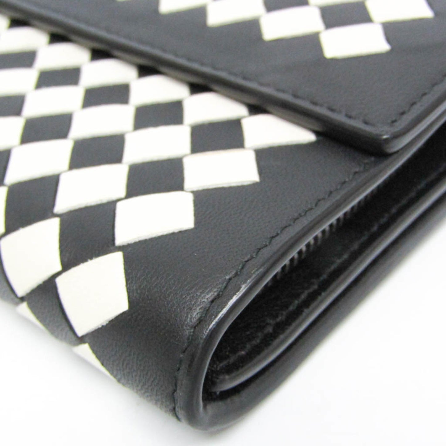 Bottega Veneta Intrecciato Men,Women Leather Long Wallet (bi-fold) Black,White