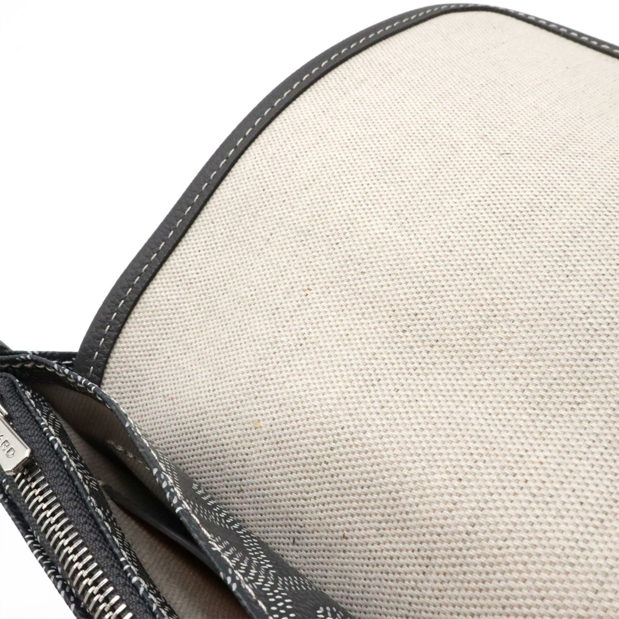 GOYARD Plume Handbag, Pouch Wallet, Long Shoulder Bag, Pochette, Clutch Herringbone Pattern, Gray — Like New
