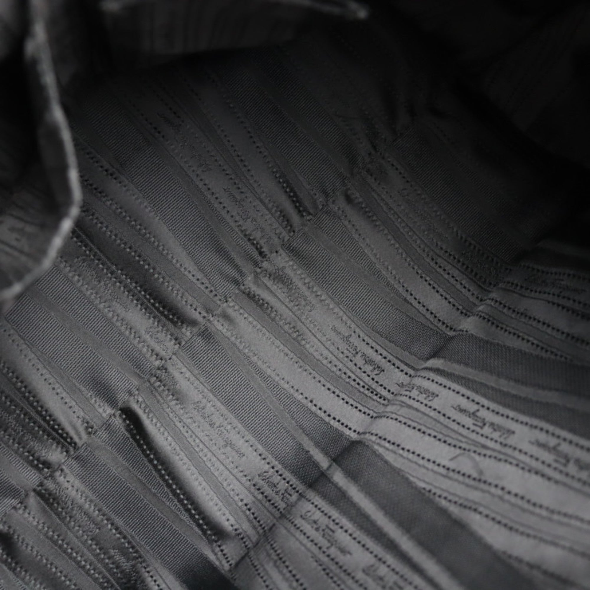 Salvatore Ferragamo Gancini Tote Bag AU21 B182 Leather Black Mini Boston