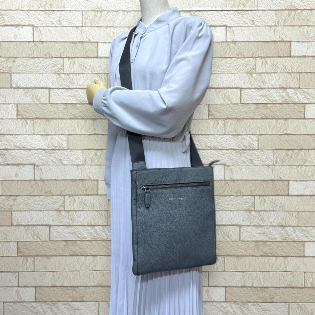 Salvatore Ferragamo Shoulder Bag Leather FZ-24-0471 Gray Men's