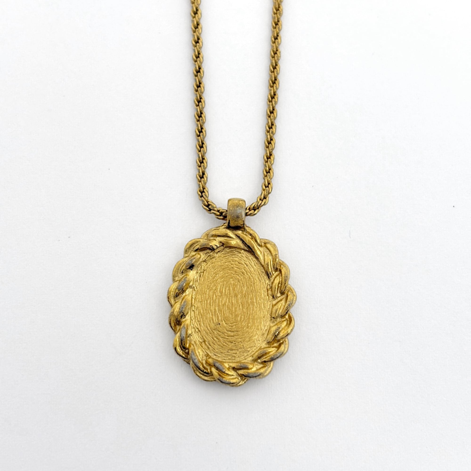 Christian Dior logo oval necklace in GP gold for women