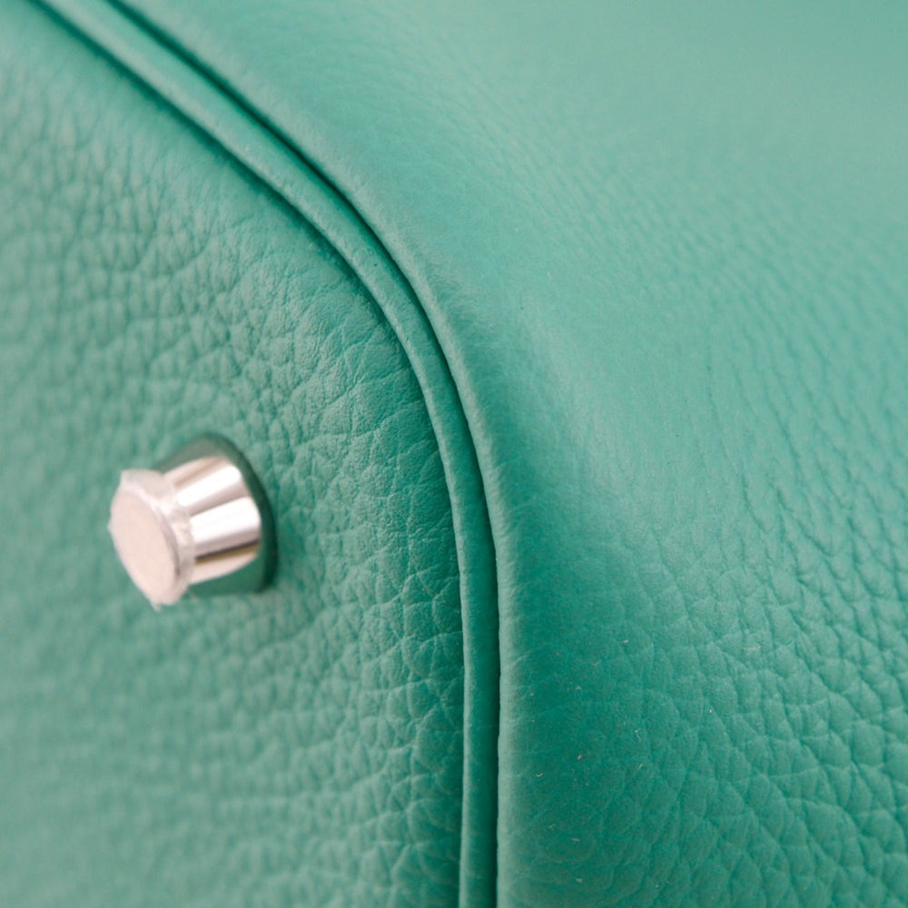 Hermes Hermès Picotin Lock 22 MM Handbag in Taurillon Maurice Vert Gate, 2022, Green, U A5 Strap Clasp, Women's — Like New