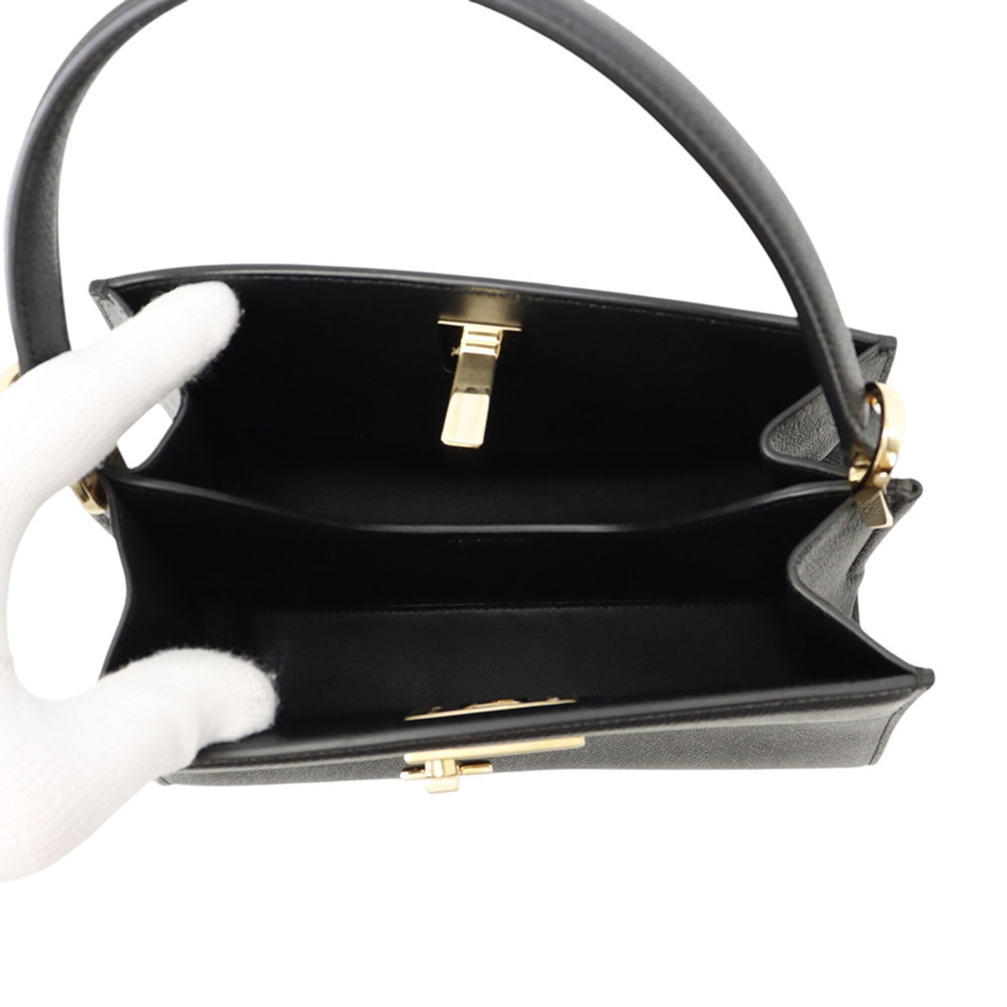 Salvatore Ferragamo handbag New Studio Box S 21A210 2-way black for women — Like New