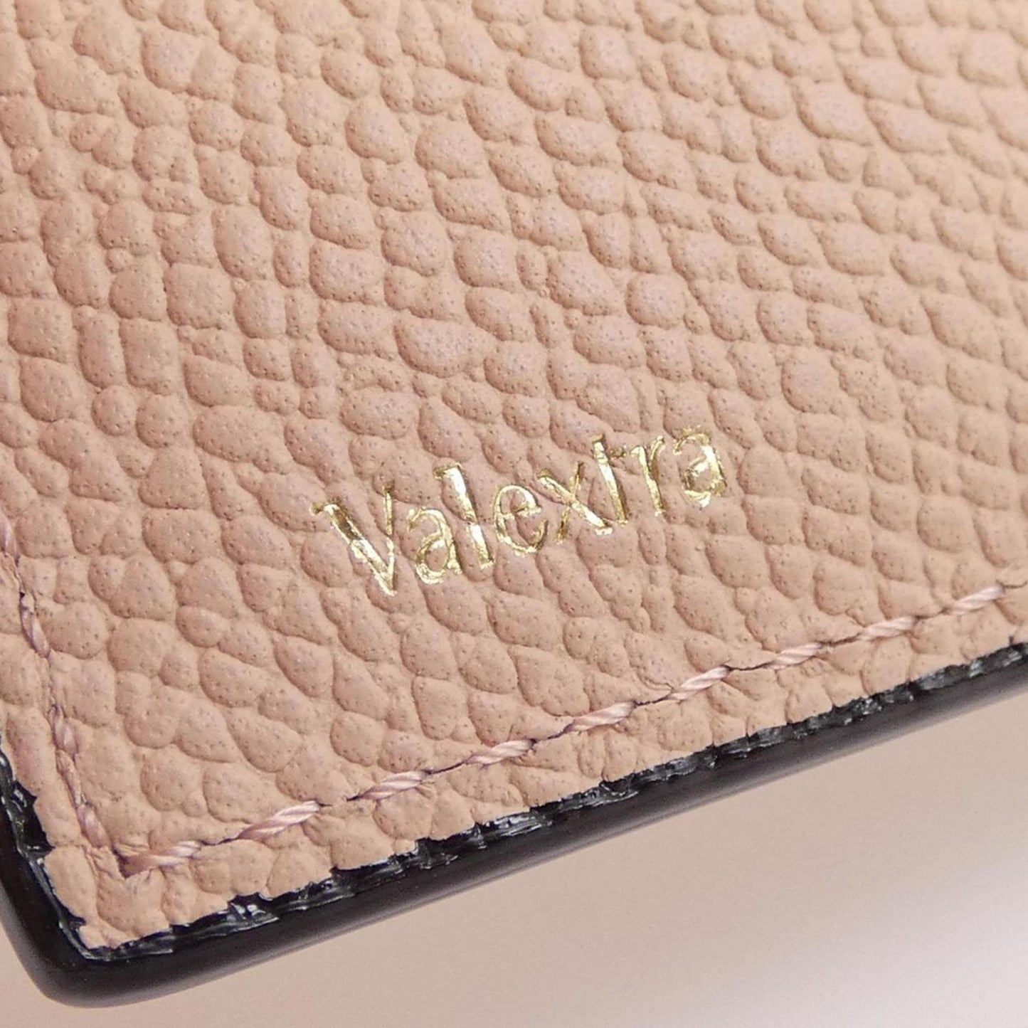 VALEXTRA Wallet