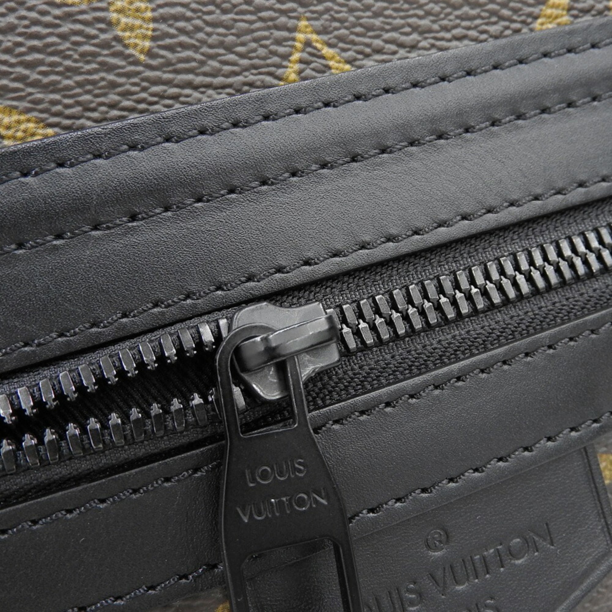 Like new Louis Vuitton Monogram Macassar LV Trail M46972 shoulder bag — Like New