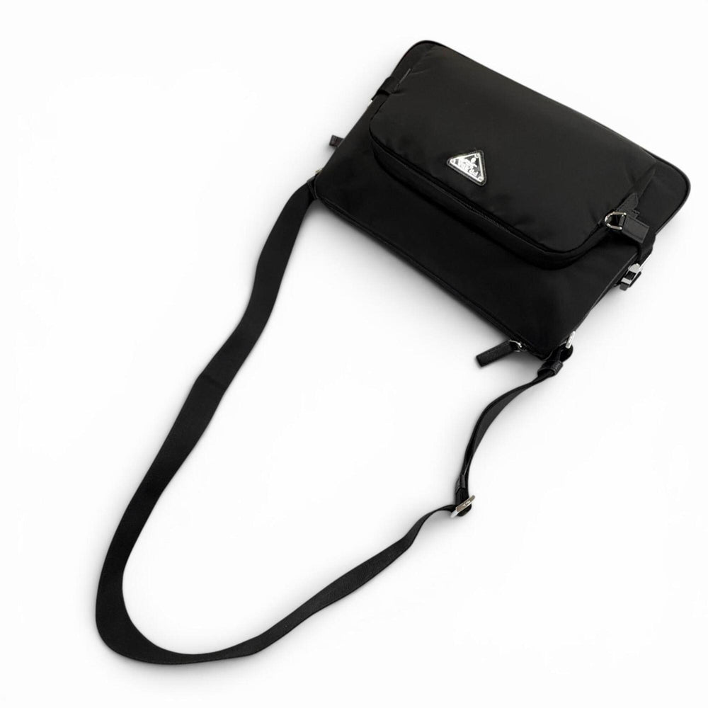 PRADA 2VH191 Nylon Leather Triangle Logo Plate Re-Nylon Shoulder Bag Black Made in Italy Men's — Like New