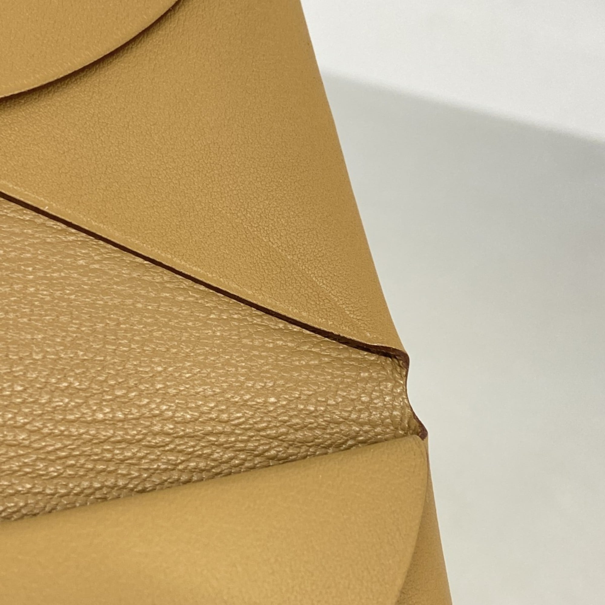 Hermes Hermès Calvi Duo Imprimé Swift Biscuit Wallet/Coin Case with Z Stamp for Men and Women, P2327241