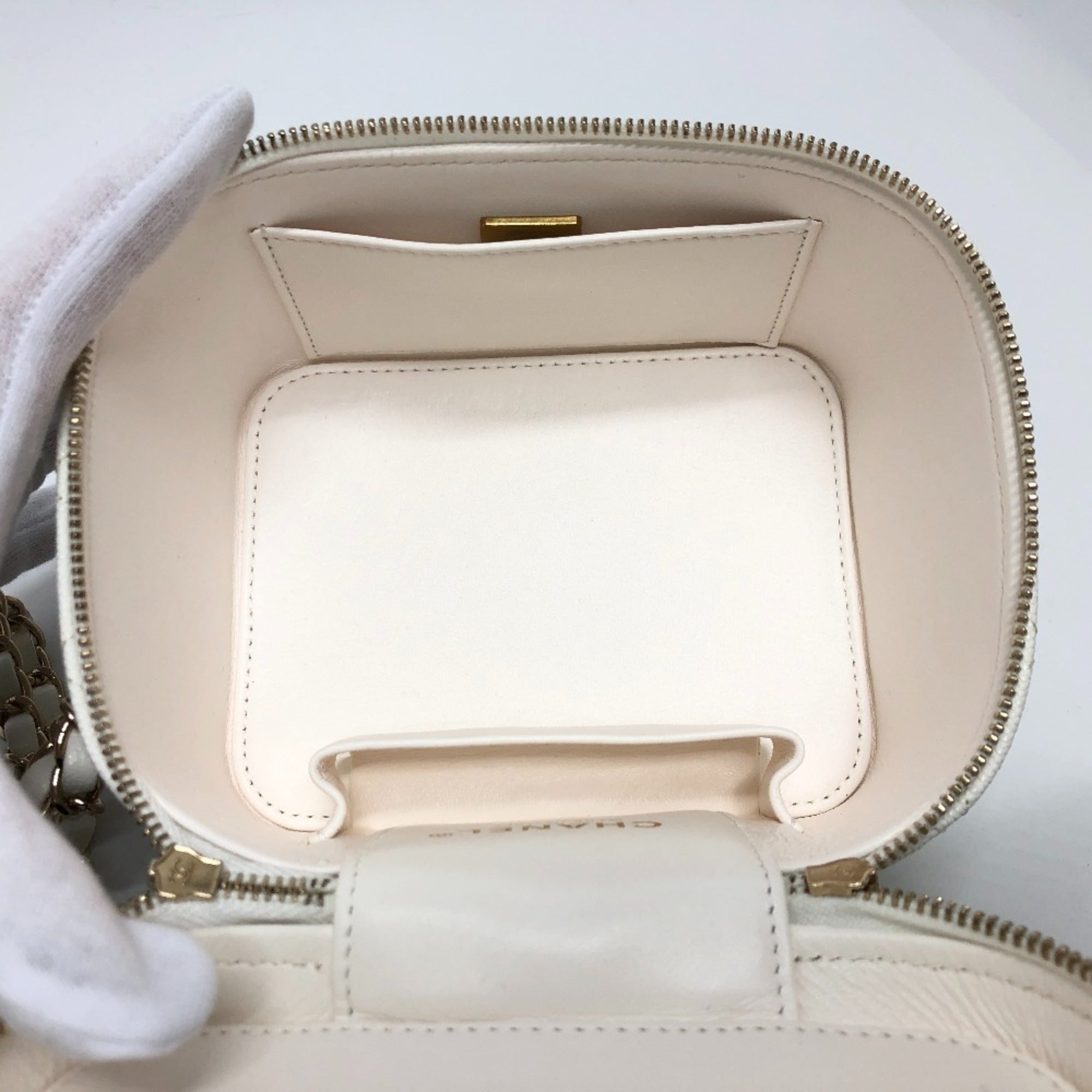 CHANEL AS3171 Coco Mark CC Vanity Bag Chain Handbag Shoulder Caviar Skin Women's White — New - Store Return