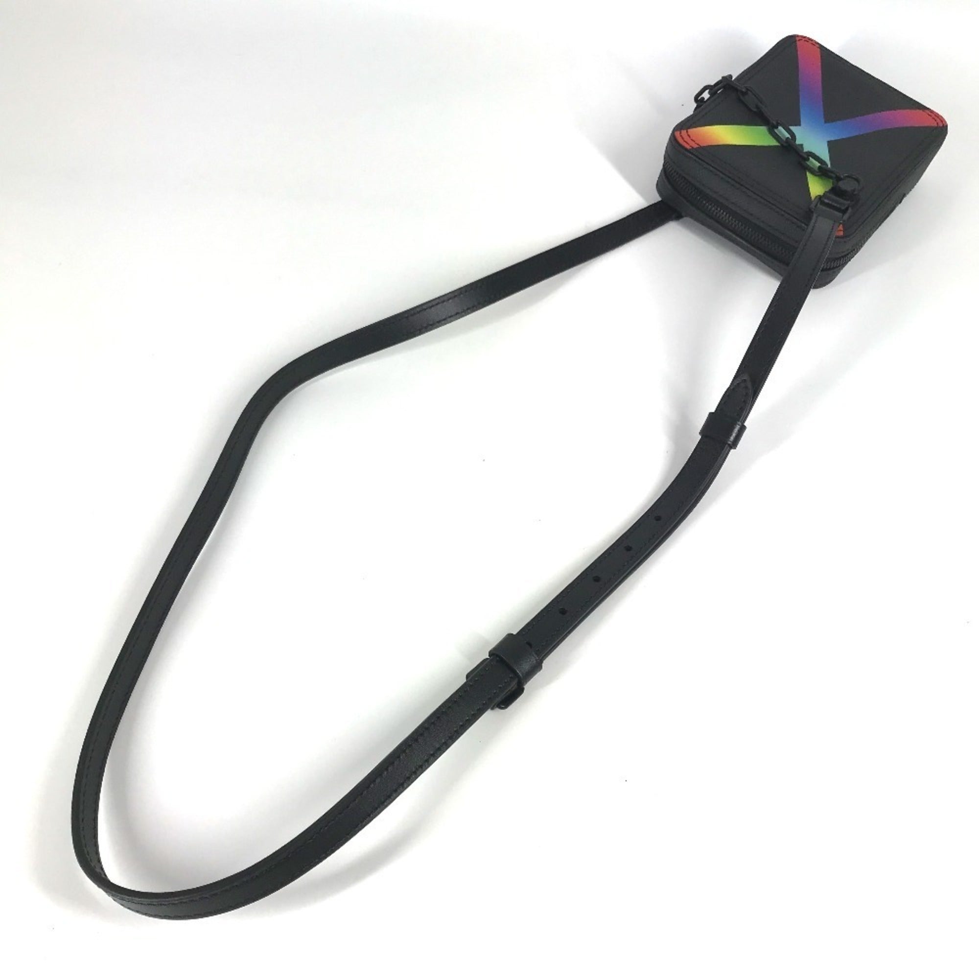 LOUIS VUITTON M30332 Taiga Rainbow Danube Messenger Pochette Shoulder Bag in Leather, Unisex, Black, Like New — Like New