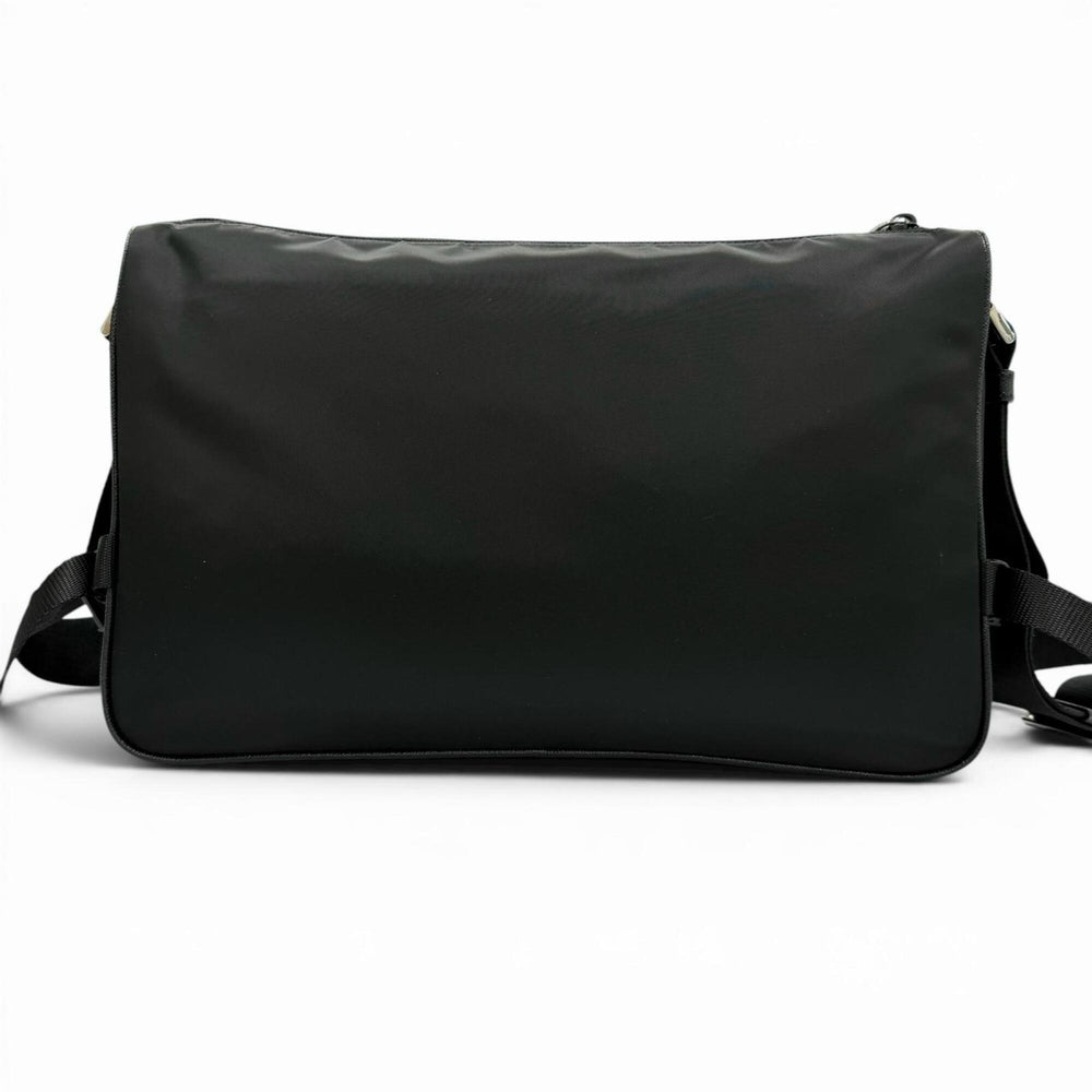 PRADA 2VH191 Nylon Leather Triangle Logo Plate Re-Nylon Shoulder Bag Black Made in Italy Men's — Like New