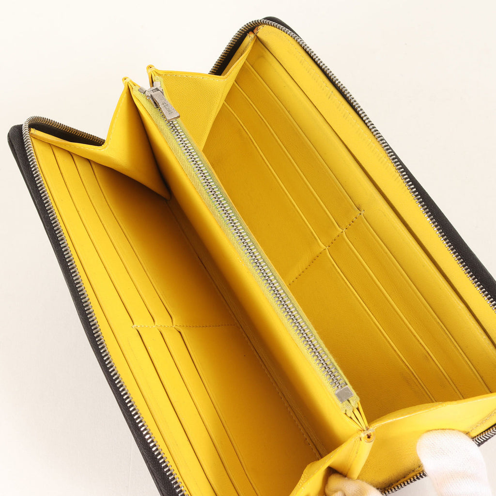 CELINE Black Large Zip Multi-Function Round Wallet (105003XFL)