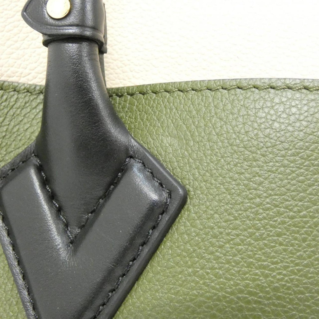 Louis Vuitton On My Side MM M55302 Handbag
