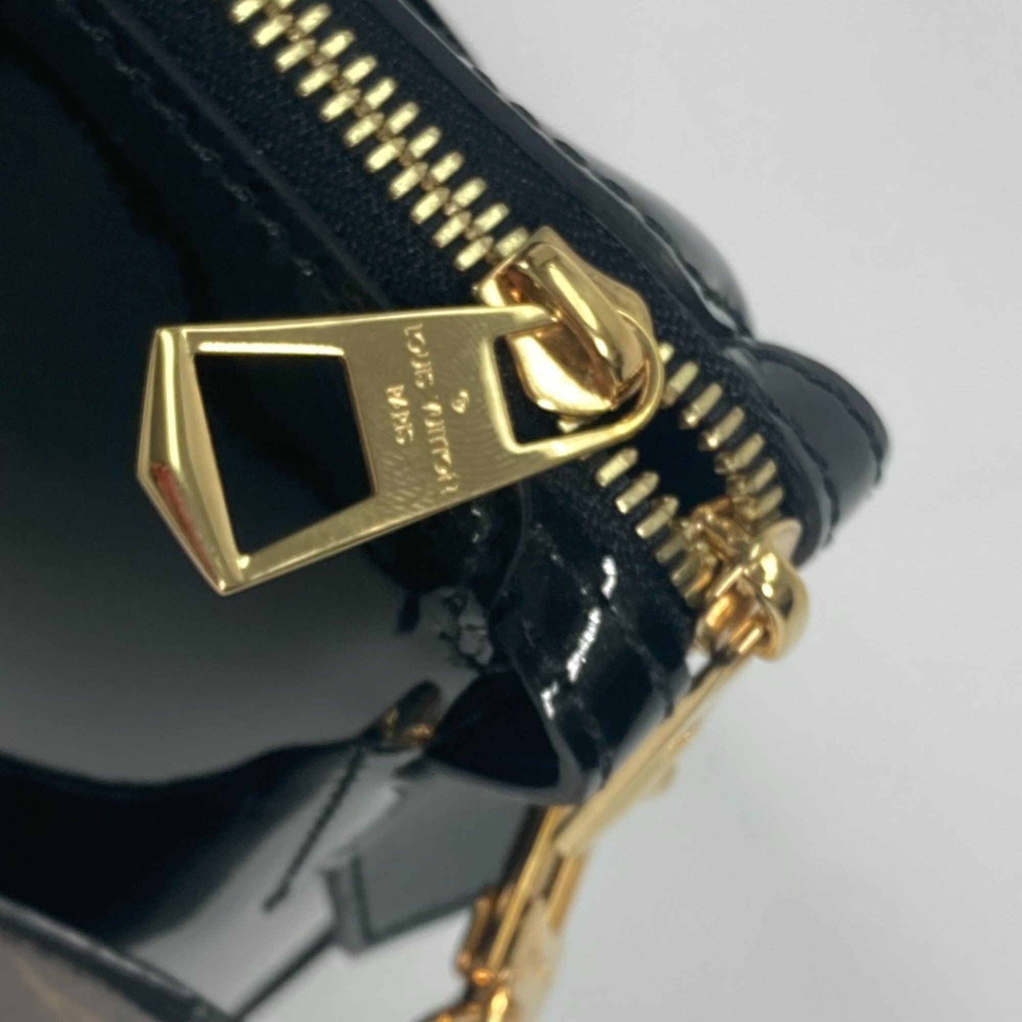 LOUIS VUITTON M54626 Vernis Tote Miroir 2-Way Bag, Shoulder Handbag, Patent Leather/Monogram Canvas, Women's, Noir Black — Like New