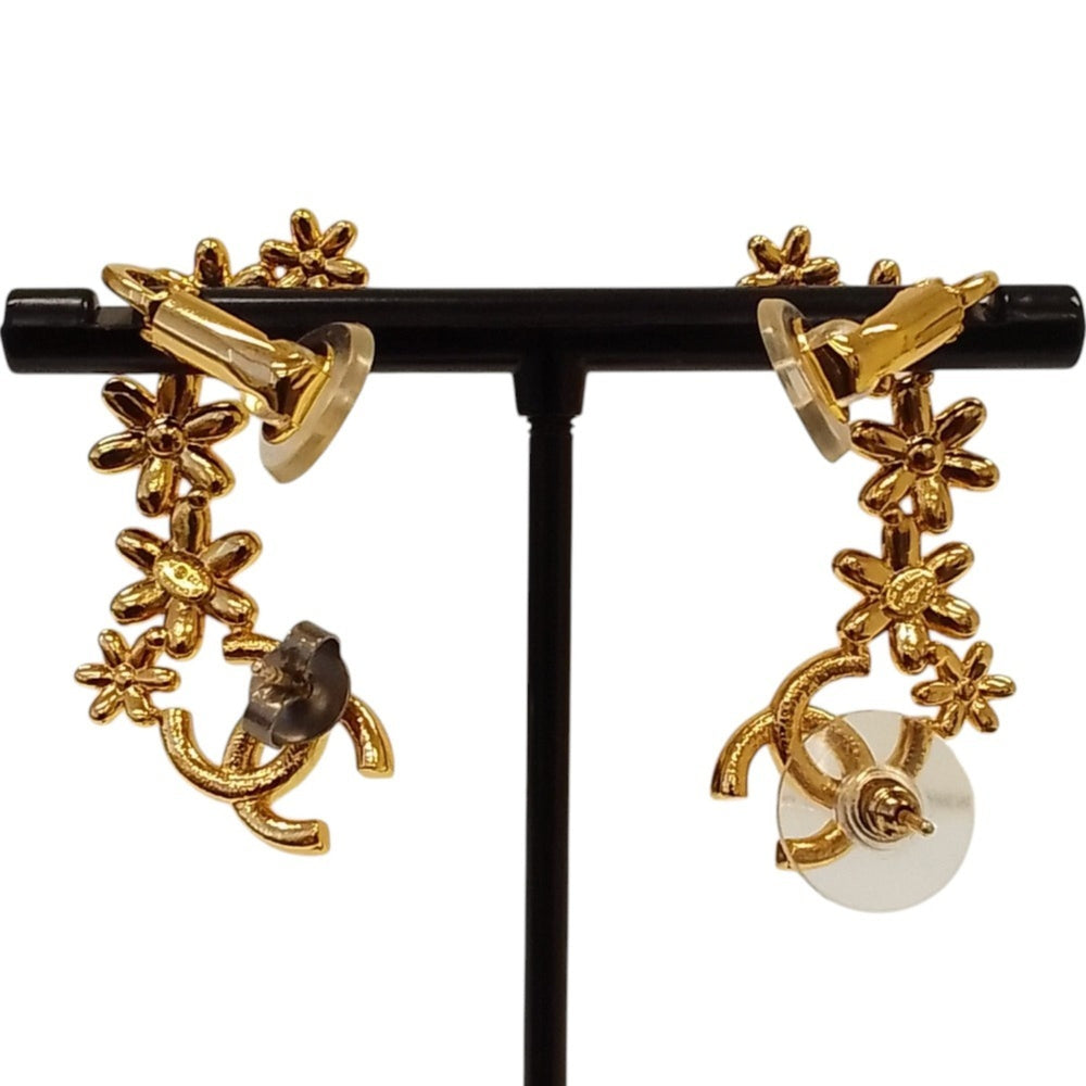 CHANEL I23A Coco Mark Flower Motif Earrings, Gold Color, Women's — Like New