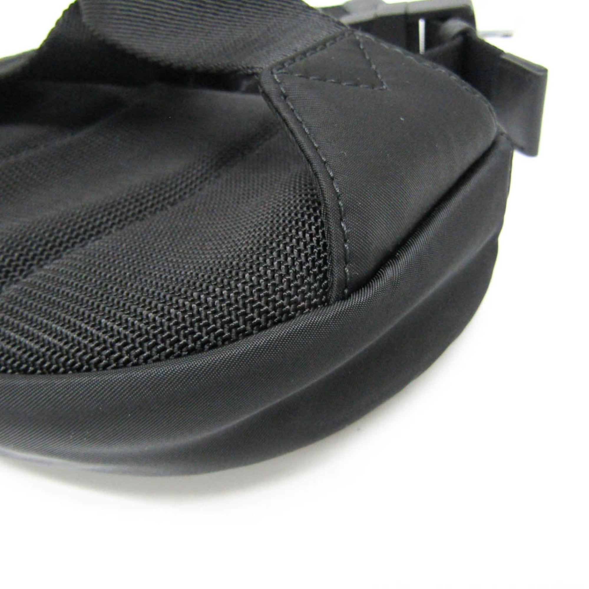 Burberry 8052887 Men,Women Nylon Fanny Pack Black — Like New