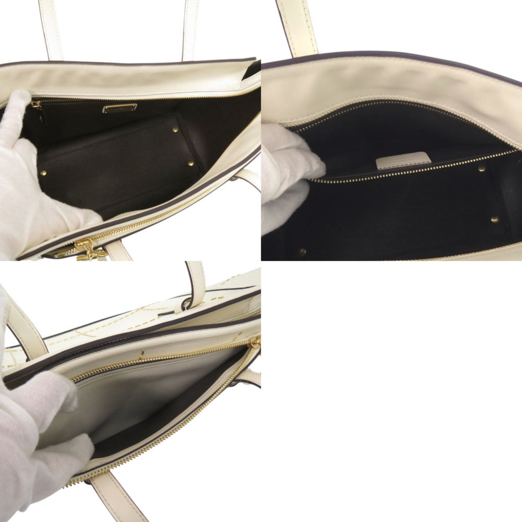 Excellent condition Salvatore Ferragamo Amy EZ-21 G661 gold hardware leather white tote bag, one-shoulder 1544