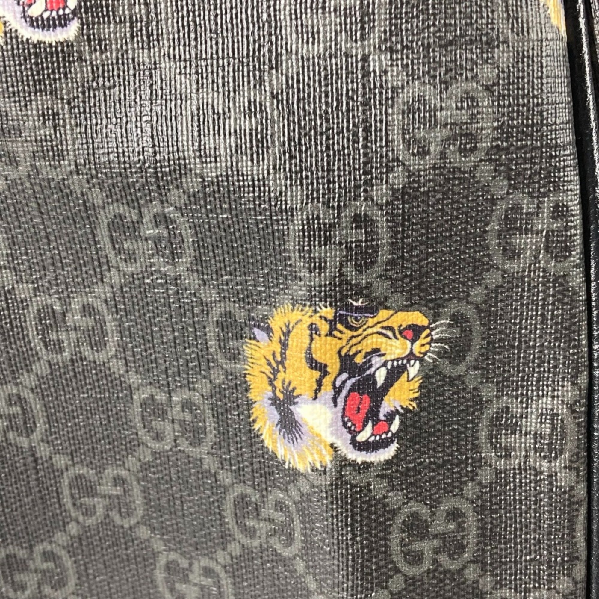 Gucci 696013 Interlocking G tiger tiger bag Backpack Black — Like New