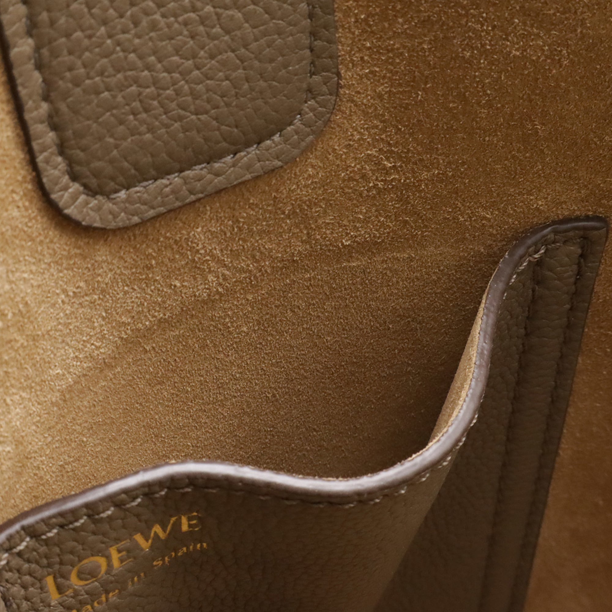 LOEWE Pebble Bucket Bag Mini Handbag Shoulder Calfskin Leather Greige AANBBBMX31 — Like New