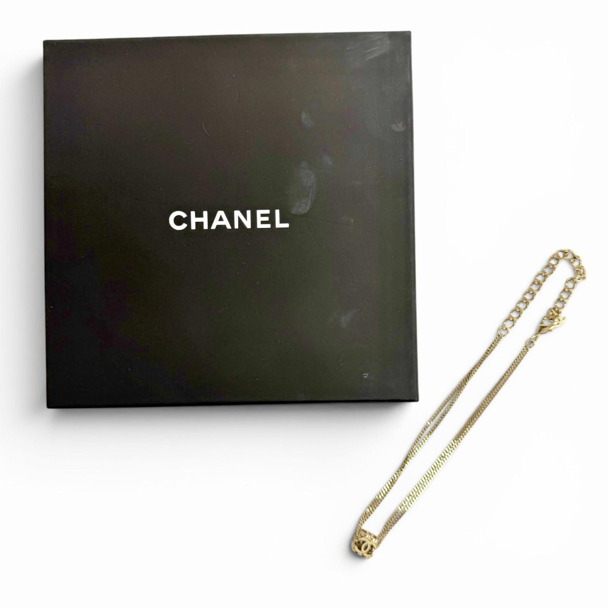 CHANEL A22K CC Logo Coco Mark Cube Necklace Choker Accessory Gold Tone Made in Italy Women's Comes with Box Highly Recommended ◎ — Like New