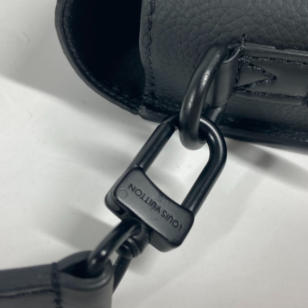 LOUIS VUITTON M82085 LV Aerogram Fast Line Wearable Wallet Pochette Shoulder Bag Men's Black G-240625-10 — Like New