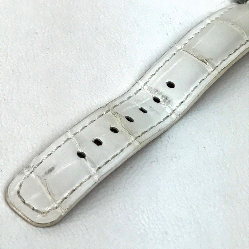 Louis Vuitton Q221J Quartz Wristwatch Silver Wine red Based — Good