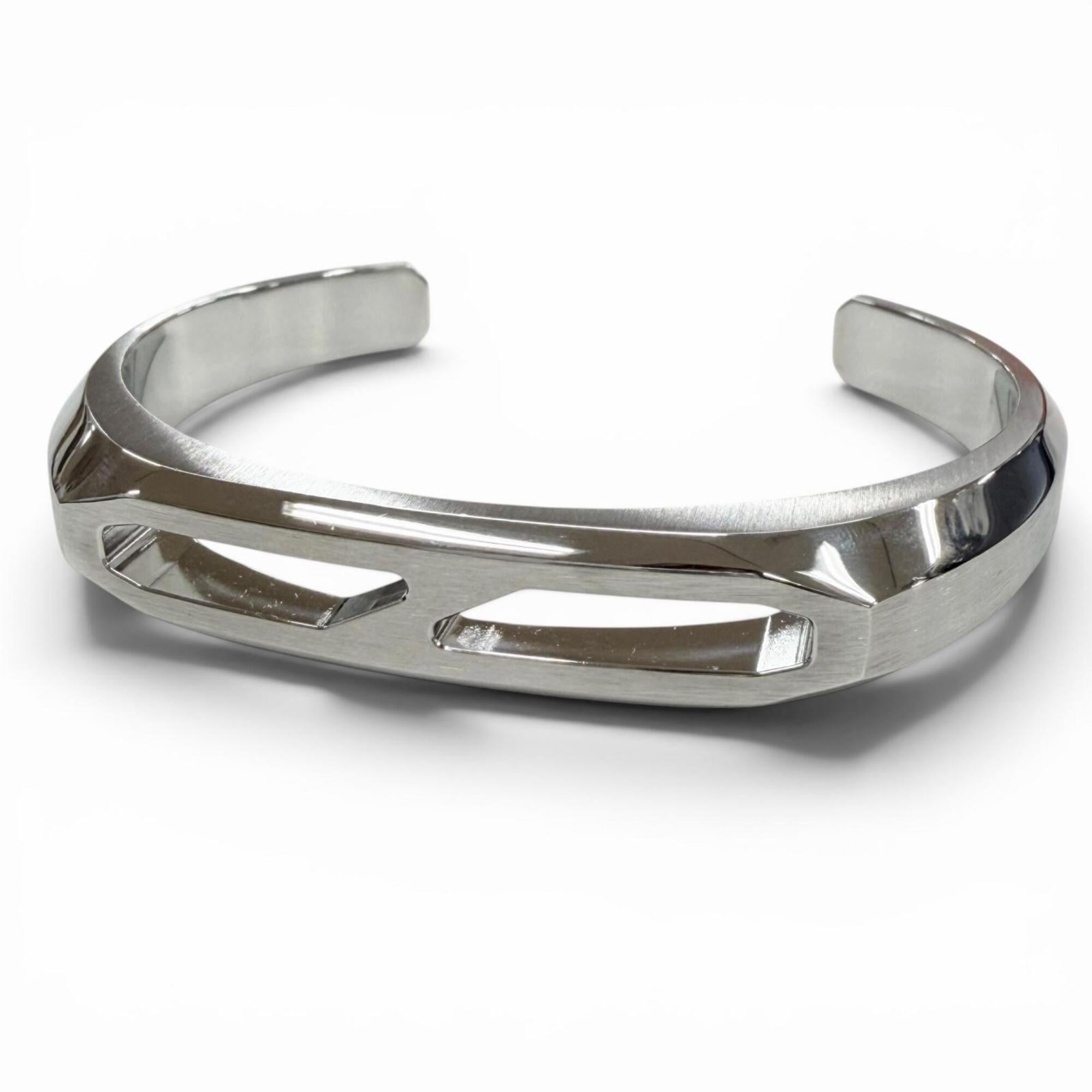 HERMES Delta Cuff Metal T5 Bangle Bracelet, 2020 Model, Silver, Made in France, Men's/Women's Accessory, Comes with Box and Dust Bag — Like New