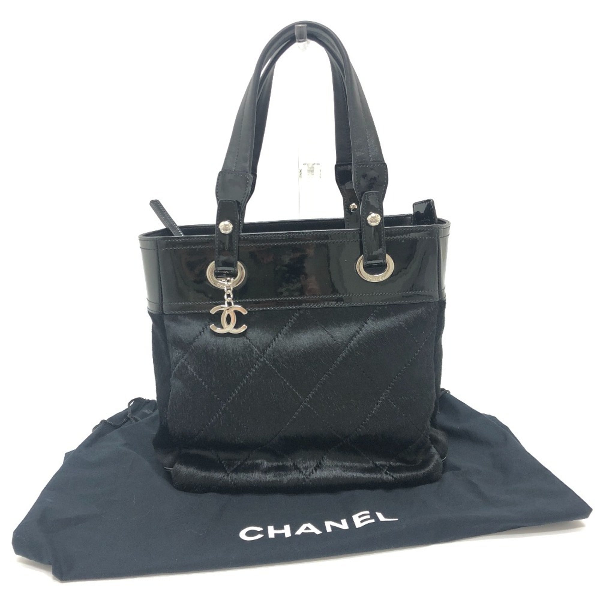 CHANEL A34208 CC Coco Mark Paris-Biarritz PM Enamel x Ponytail Leather Tote Bag Enamel/Ponytail Women's Black — Like New