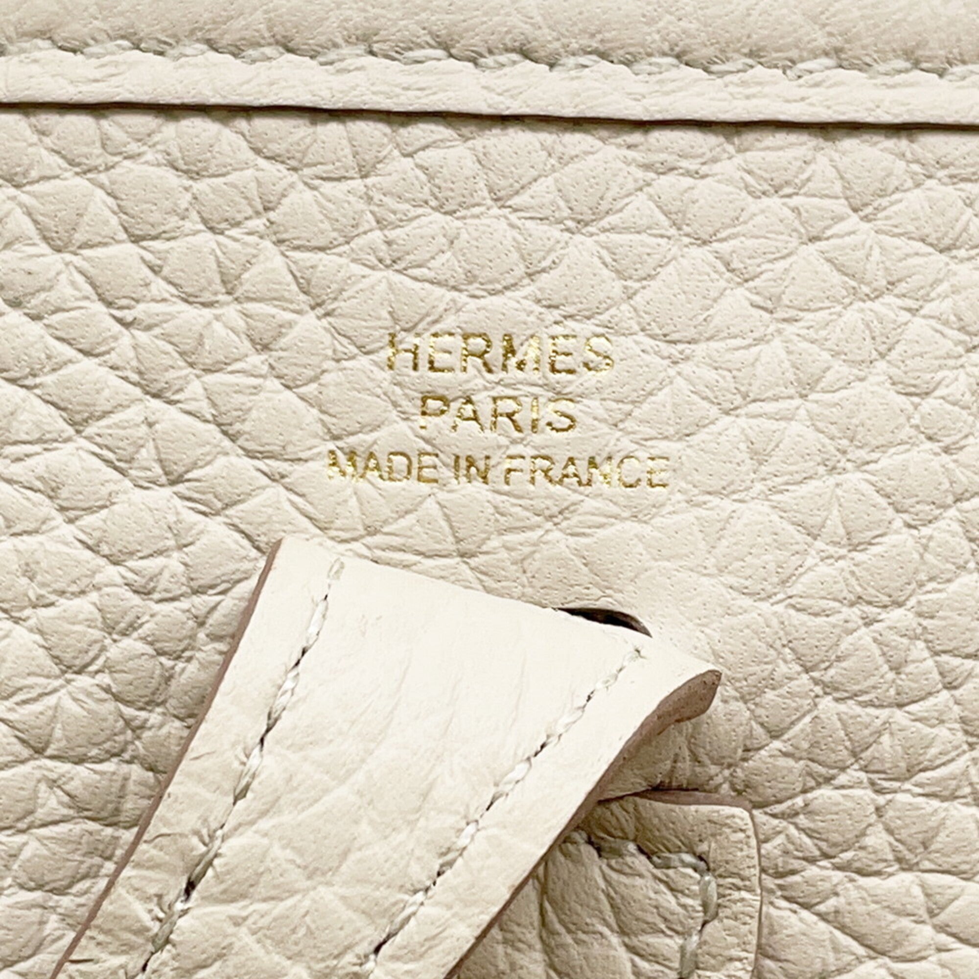 Hermes Evelyne TPM 111cm Amazon Beton Taurillon Clemence W stamp handbag women's HERMES — Like New